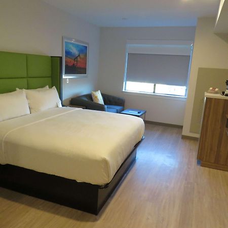 Wyndham Garden College Station Hotel Екстериор снимка